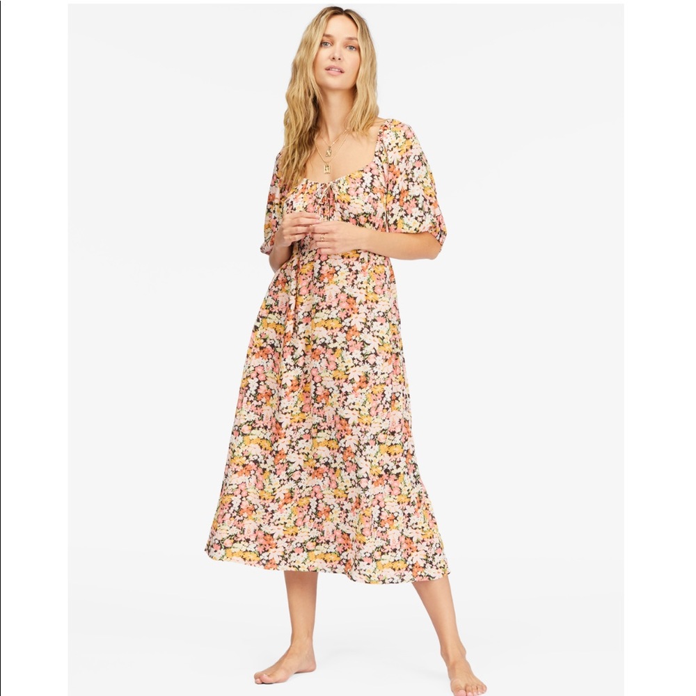 🌺Womens Billabong Floral Dress🌺
